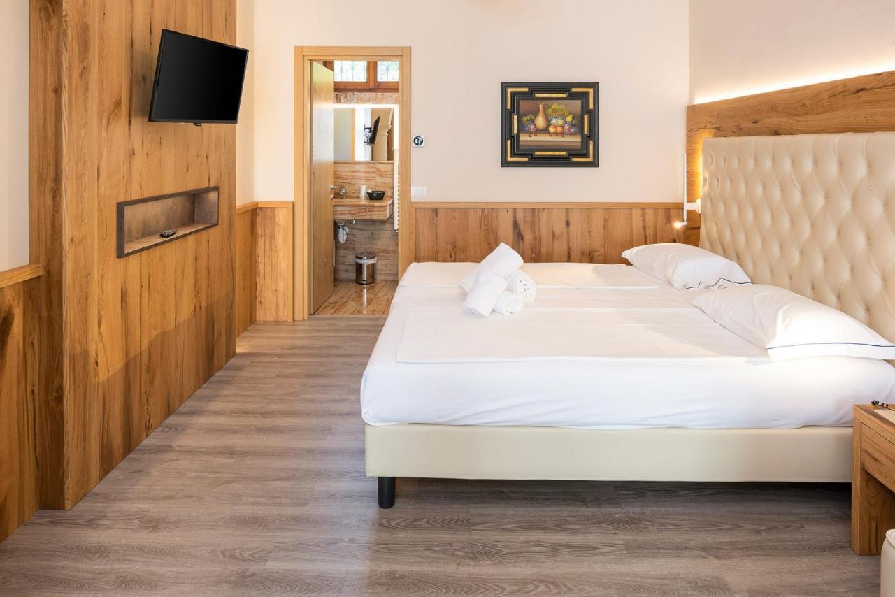 Du Parc Hotel 4*