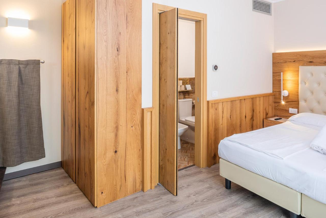 Hotel Du Parc 4*