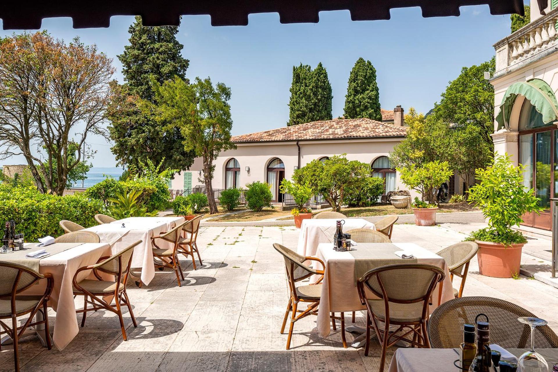 Hotel Du Parc 4*