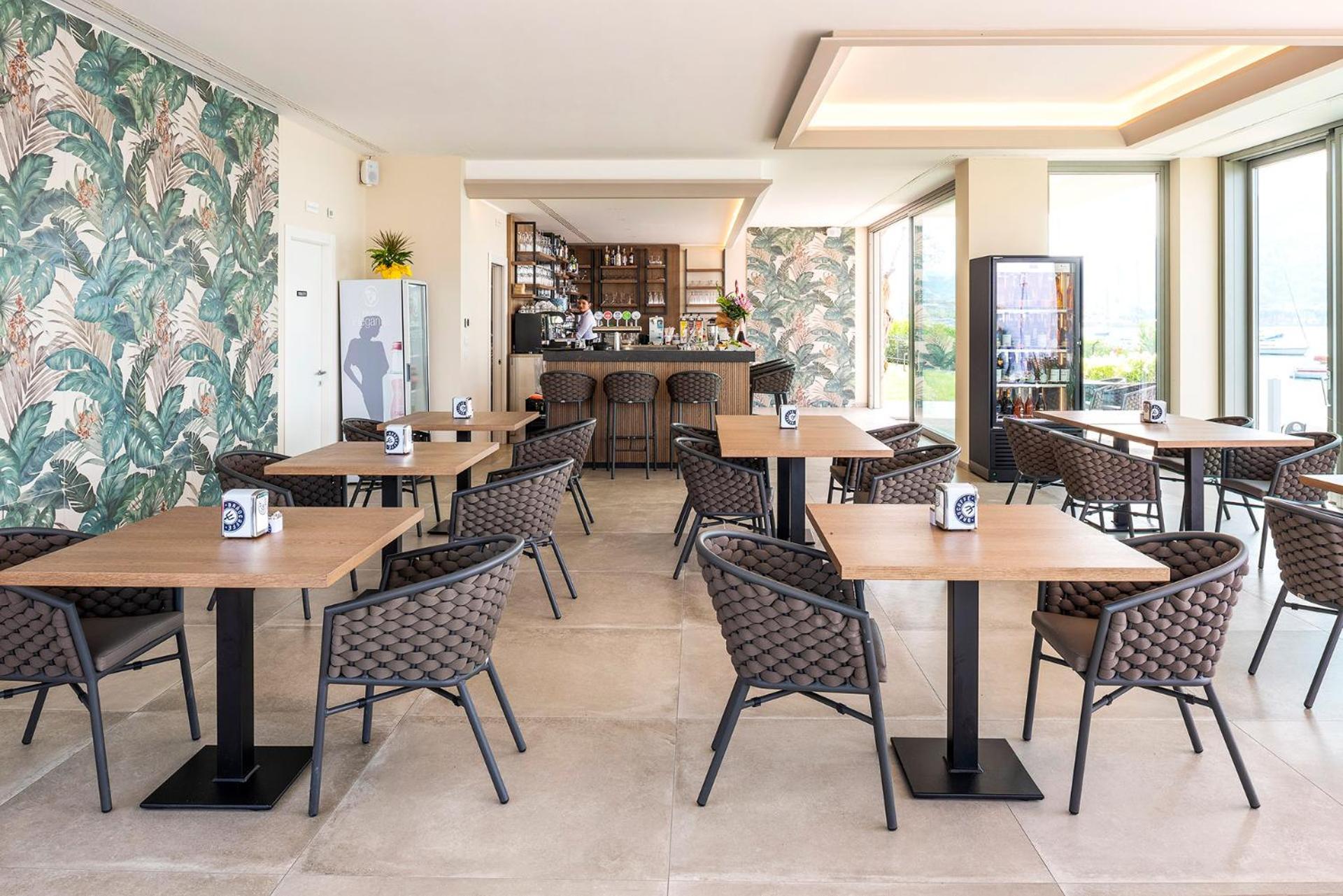 Du Parc Hotel 4*
