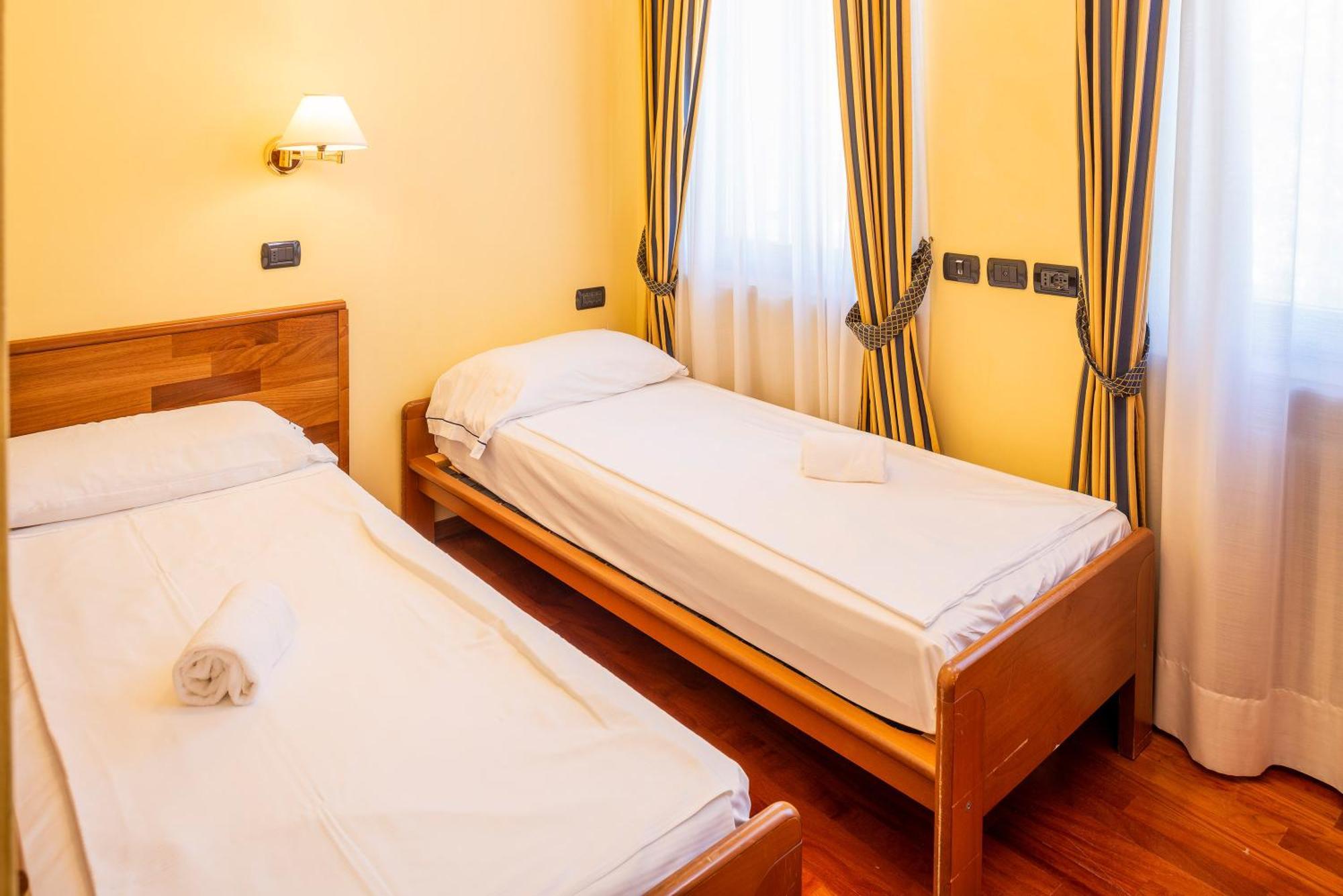 Hotel Du Parc 4*